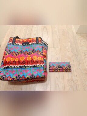 Vera Bradley Multicolor Floral Pattern Tote with Matching Wallet